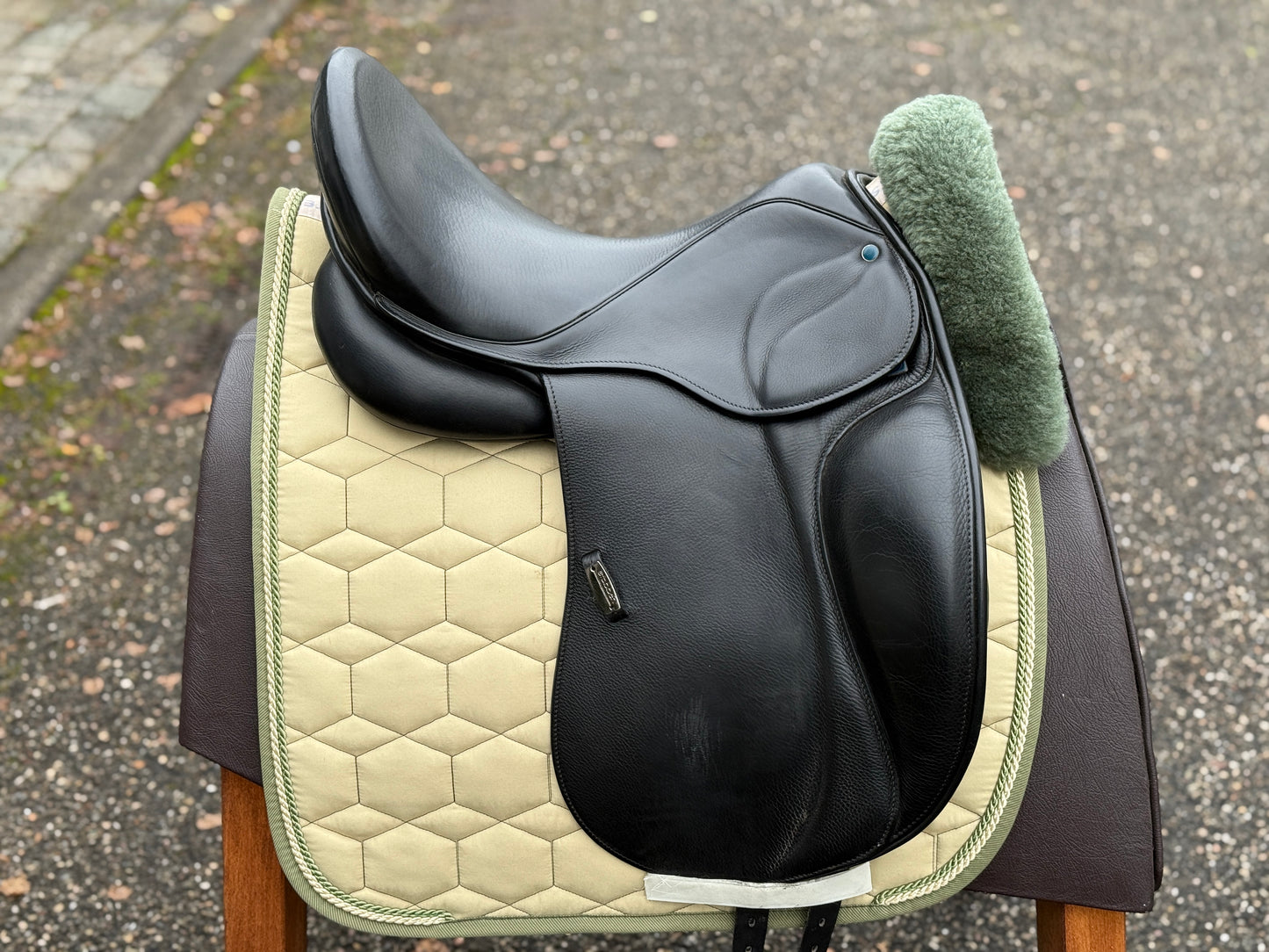 #238 Stübben Aramis GP II CH Dressursattel 17,5 Zoll