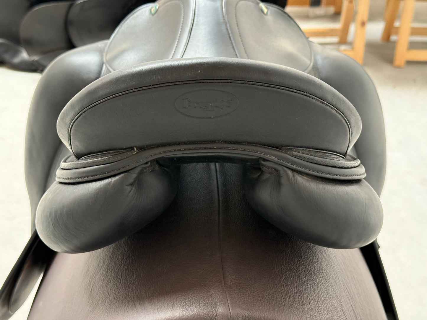 Prestige Top Dressage KK 18 Zoll 34 doubliert