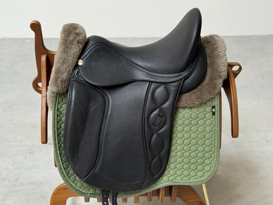 Jorge Canaves Pradera II Dressursattel 17,5 Zoll schwarz Barocksattel Working Equitation neuwertig