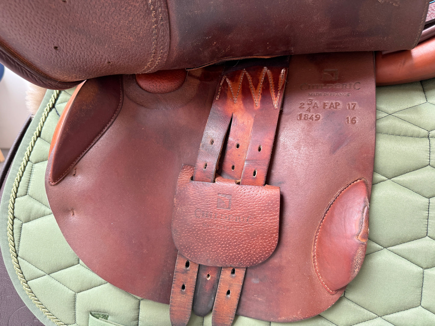 Childeric Springsattel 17 Zoll FAP