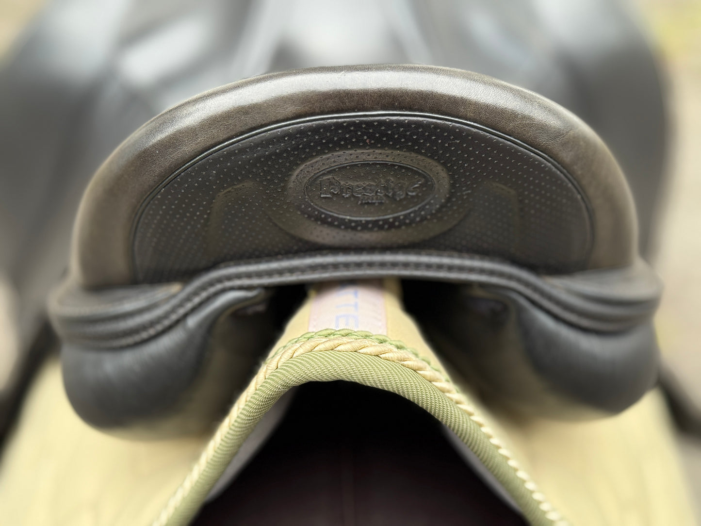 #182 Prestige X-D1 Zero Dressursattel 18 Zoll doubliert