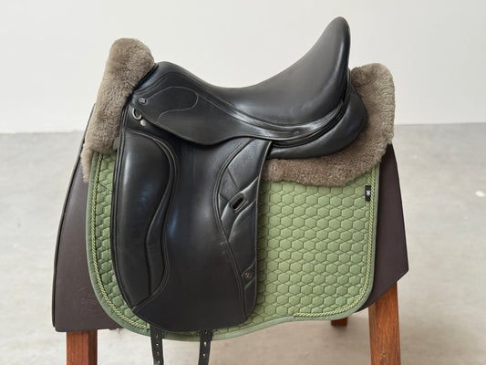 Horse Star Champion Dressursattel 17,5 Zoll aus 2023