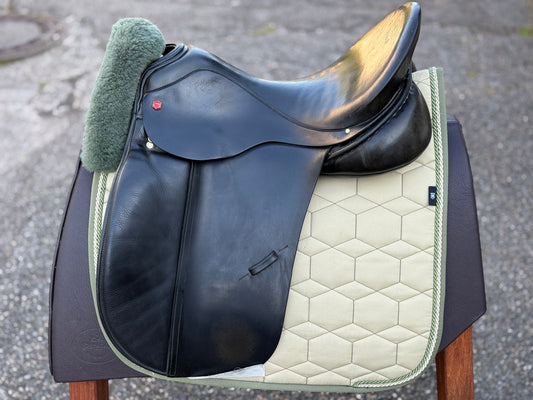 Selle Albion 18″ - La Bourrellerie Ambulante Selle Albion 18″ - La Bourrellerie Ambulante