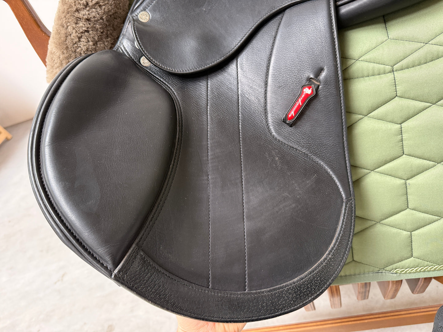 Selleria Equipe Boulevard Springsattel 17,5 Zoll aus 2022