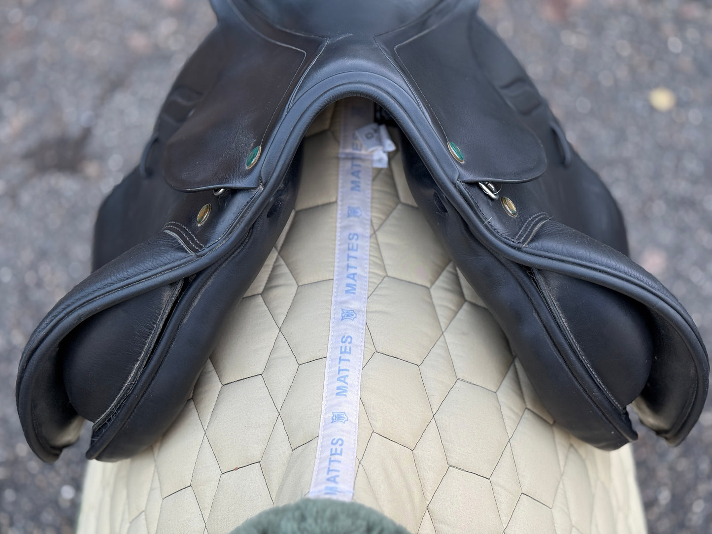 #230 Prestige Venezia Springsattel VSS Sattel 17 Zoll 33