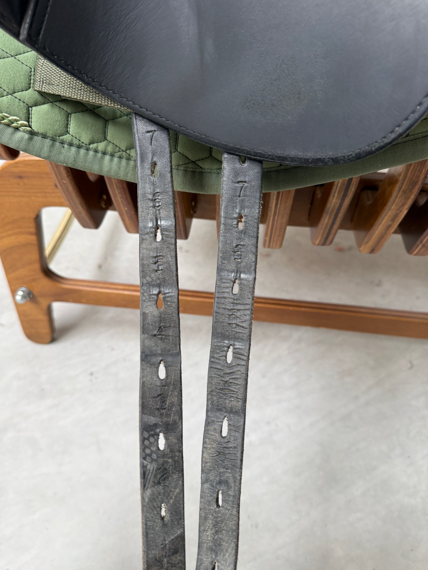 Euroriding Emilio Dressursattel doubliert 17 Zoll 33 aus 2019