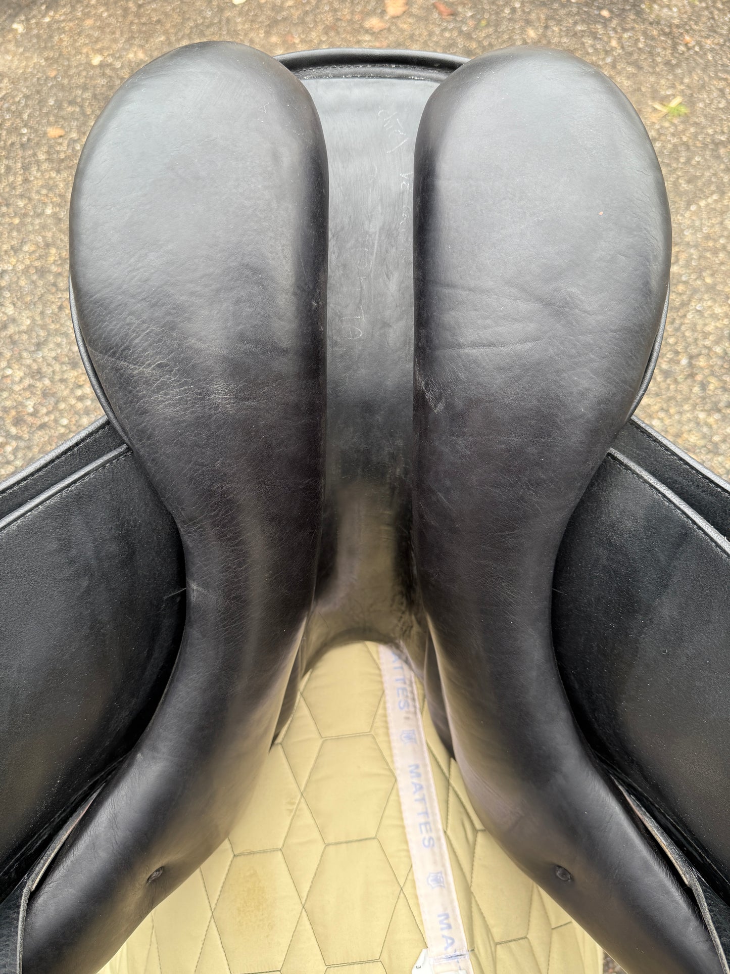 #237 Erreplus Adelinde Dressursattel 17 Zoll 34