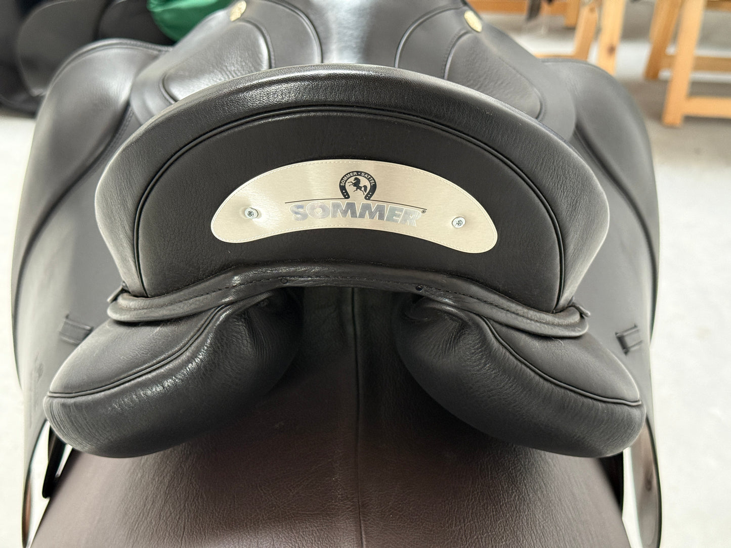 Sommer Diplomat Dressursattel 18 Zoll Protection Kissen WKE aus 2025 wie NEU