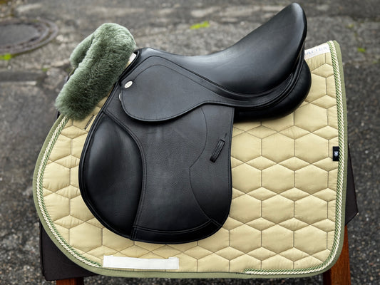 #119 Kentaur Naxos Springsattel 17 Zoll Fit 3 neuwertig