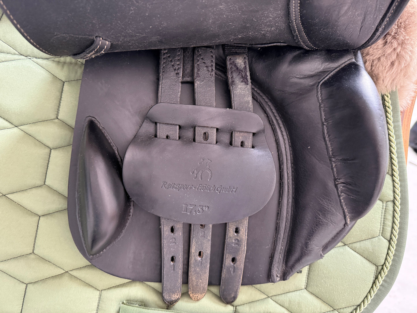 Frölich Santa Cruz Springsattel 17,5 Zoll