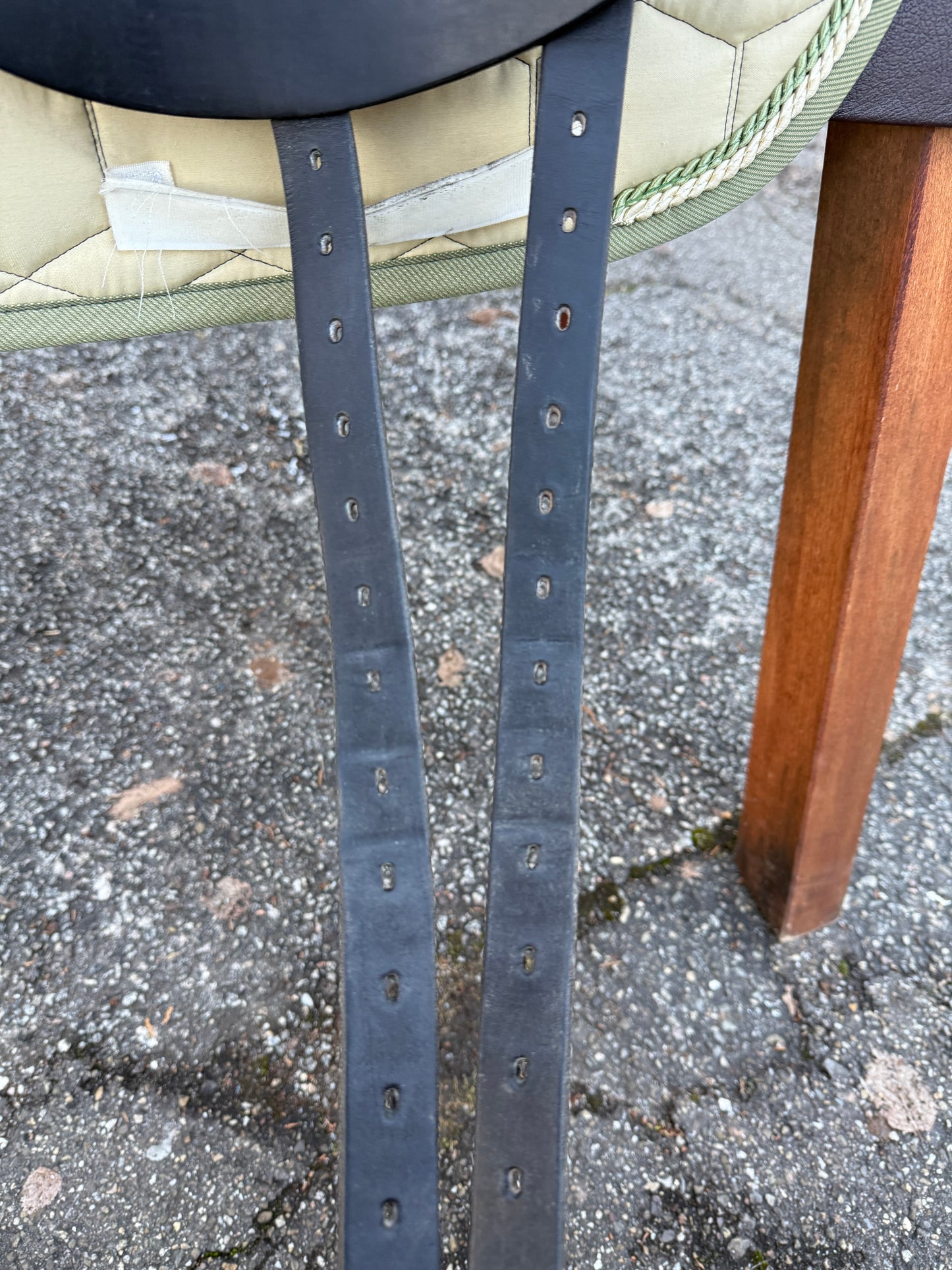 #K182 Dresch XT Flat Dressursattel Klettpausche 17,5 Zoll neuwertig