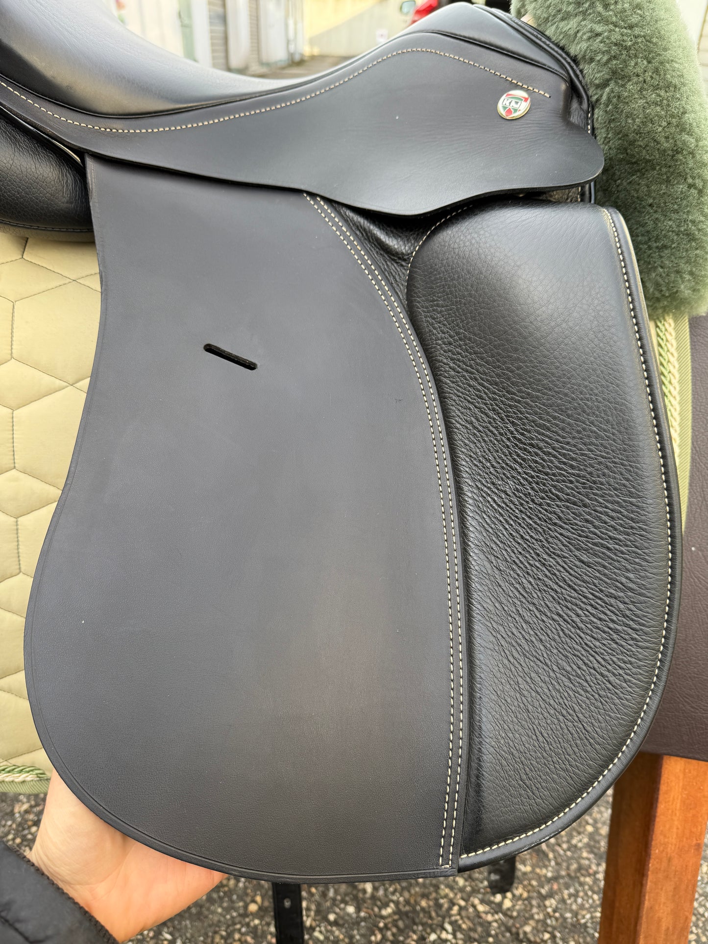 #248 Niedersüß Tango Dressursattel 17,5 Zoll NEU