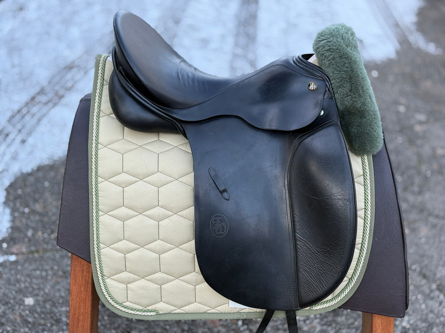 #266 Ferdi Weischenberg Dressursattel Maßsattel von Passier 17,5 Zoll aus 2019