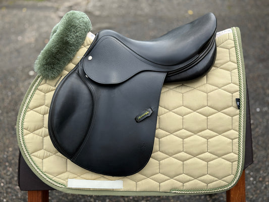 Amerigo Farouche Pinerolo Springsattel 17 Zoll kurzes Blatt auch für Ponys