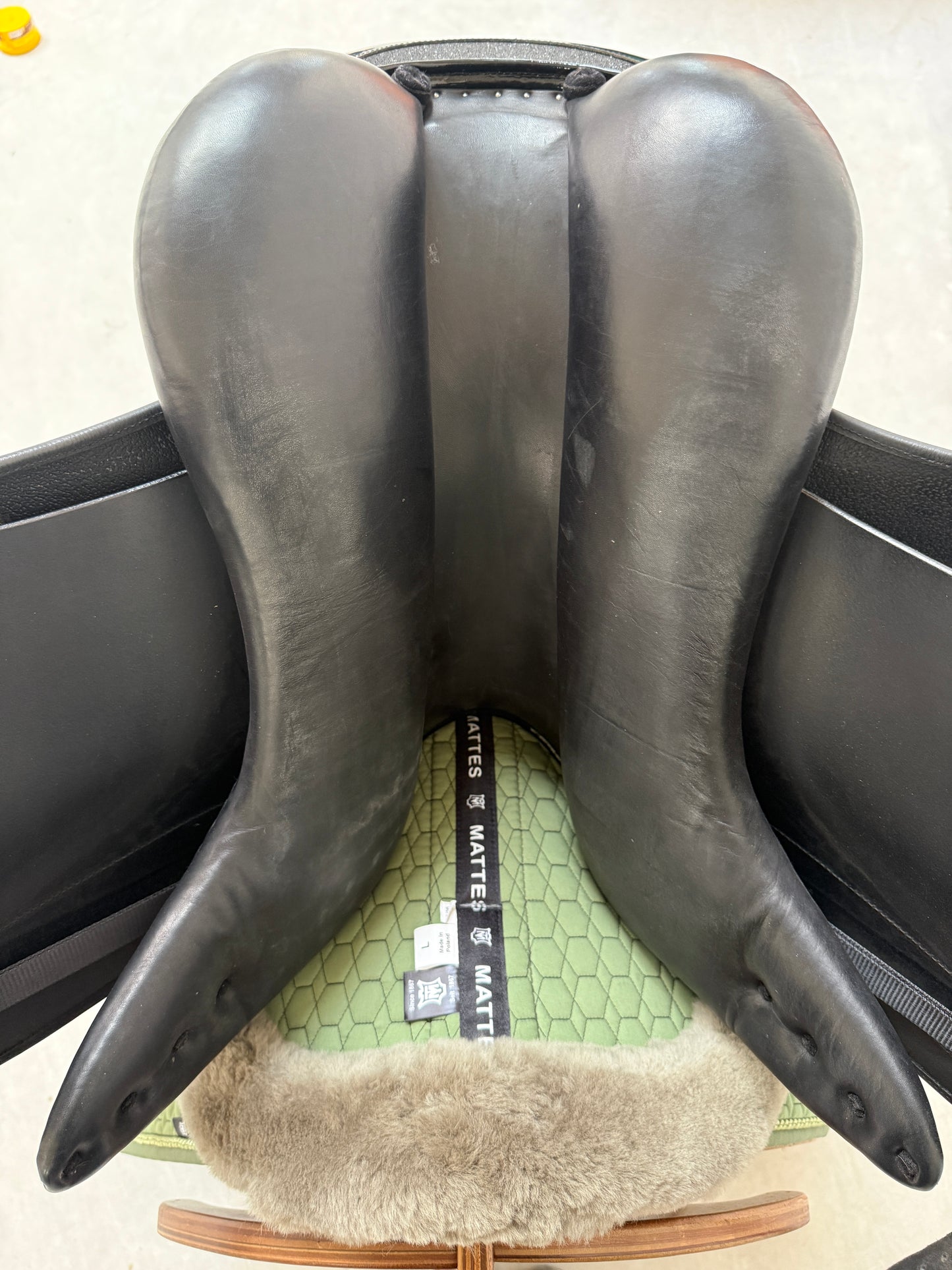 Harry Dabbs Allure Dressursattel 17,5 Zoll wide aus 2024