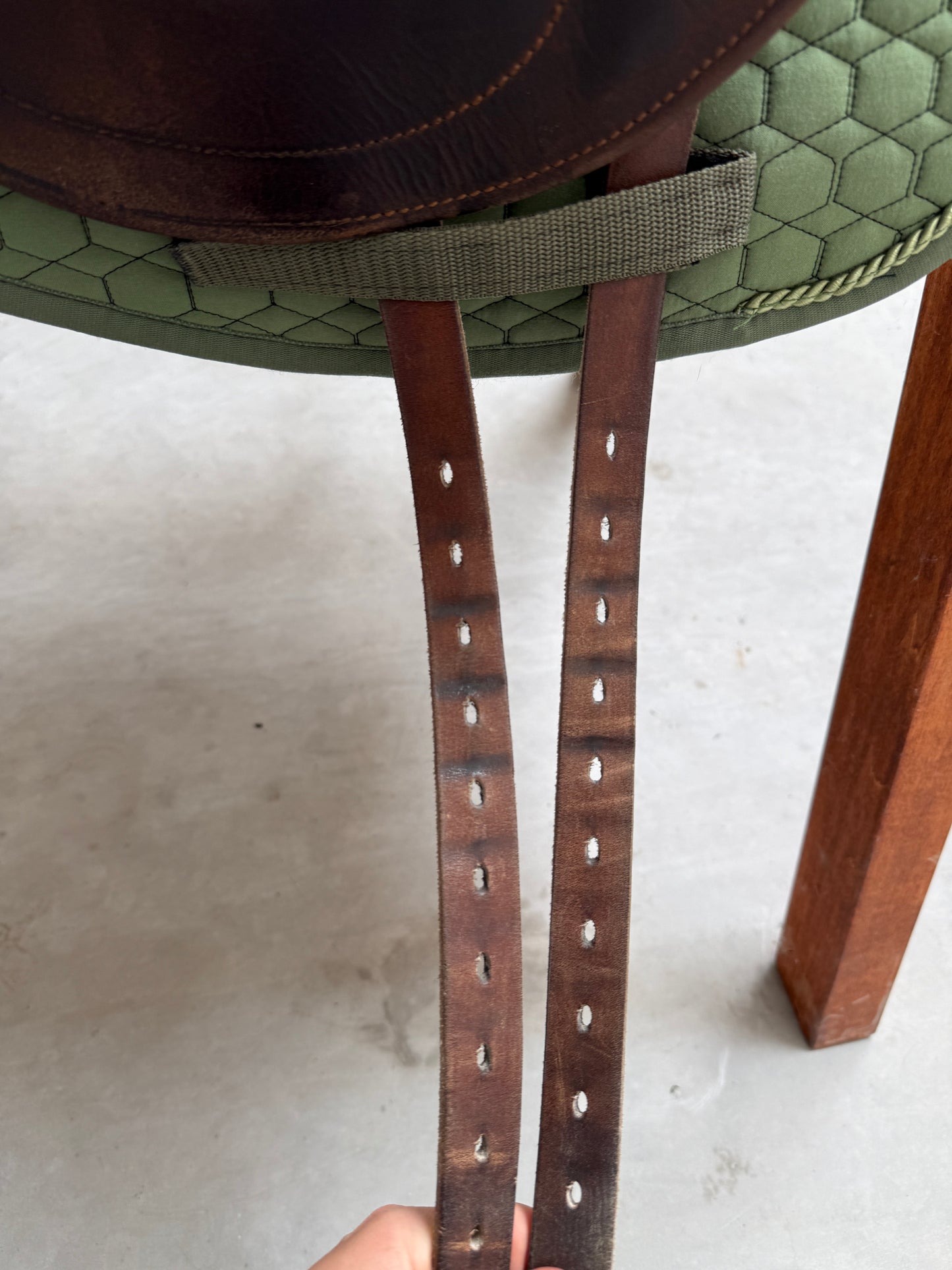 Childeric DGP Dressursattel 17,5 Zoll braun aus 2021