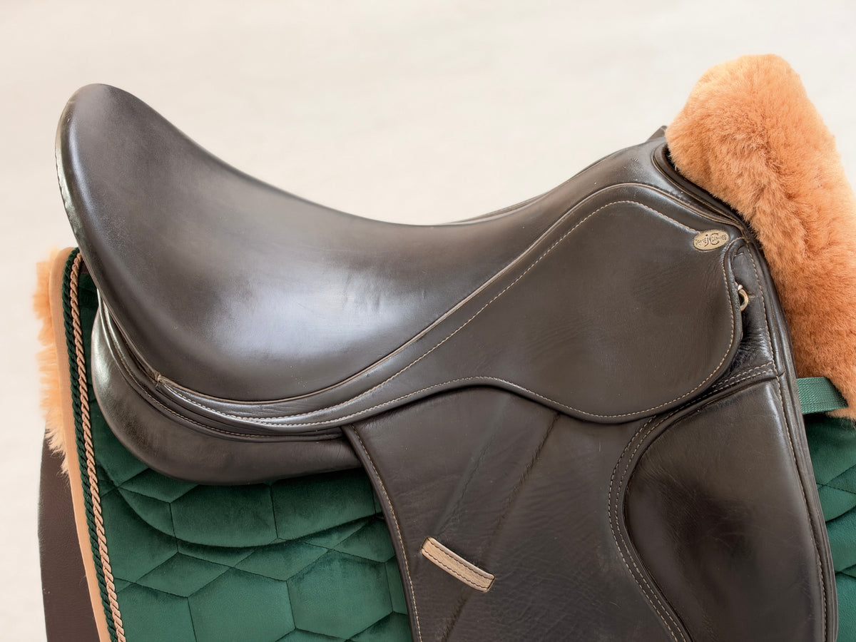 Jorge Canaves Noble Dressursattel 18,5 Zoll Bananenkissen