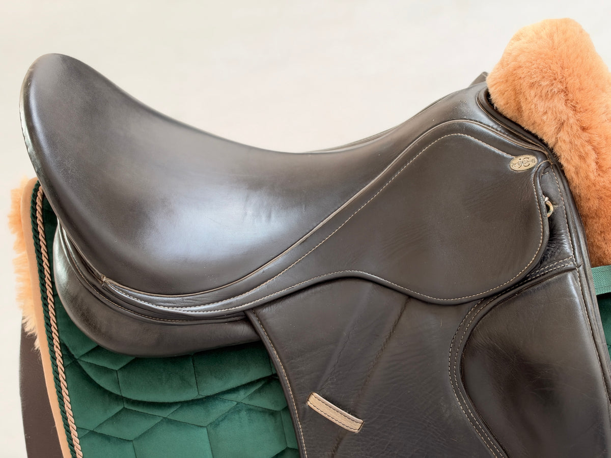 Jorge Canaves Noble Dressursattel 18,5 Zoll Bananenkissen