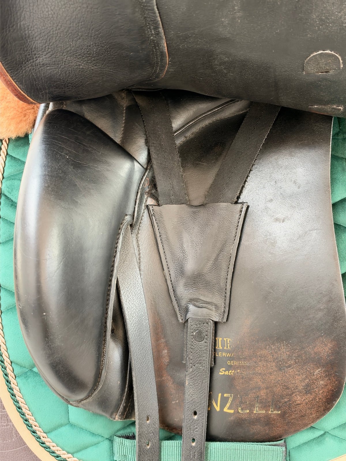 Kieffer Inzell Dressursattel Sitzgrösse 2 17,5 18 braun