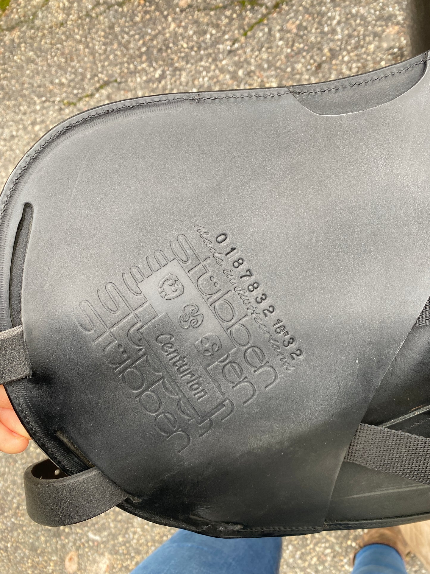 Stübben Centurion dressage saddle 18 inches with Magic Tack inlay mono flap