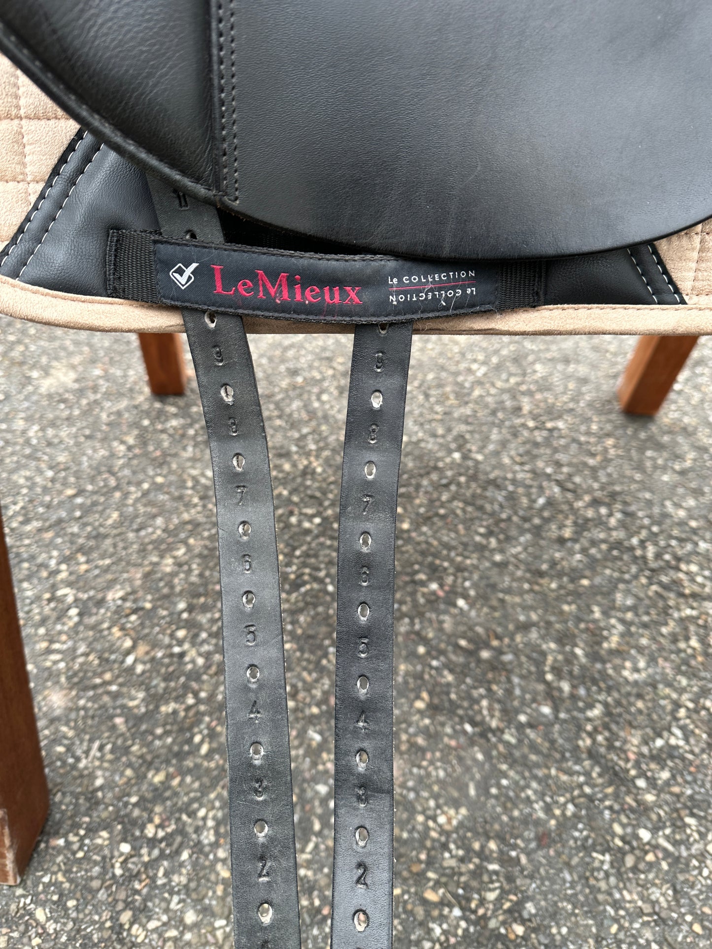 Bucks Dressursattel Centreline 17,5 Zoll