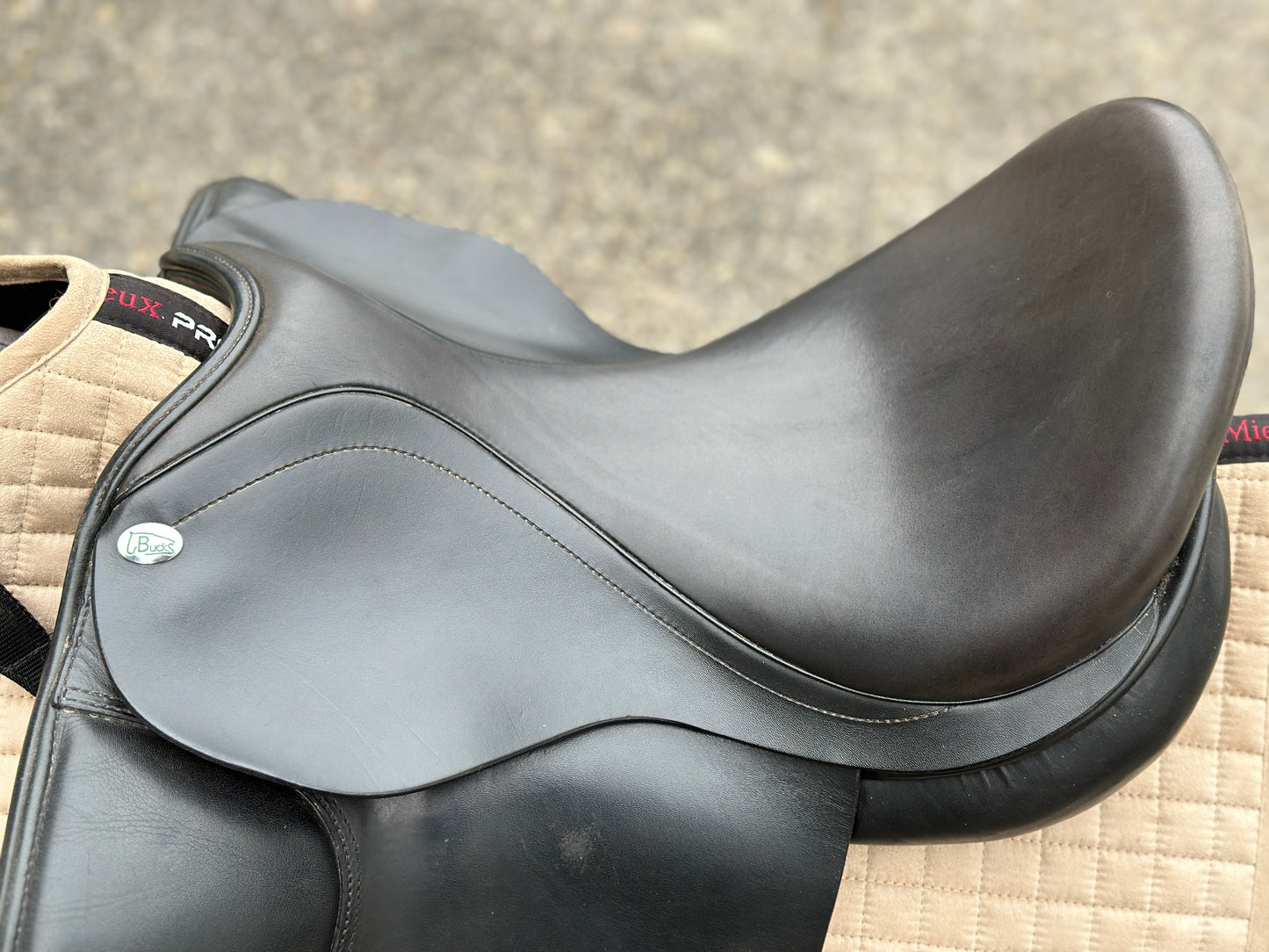 Bucks Dressursattel Centreline 17,5 Zoll